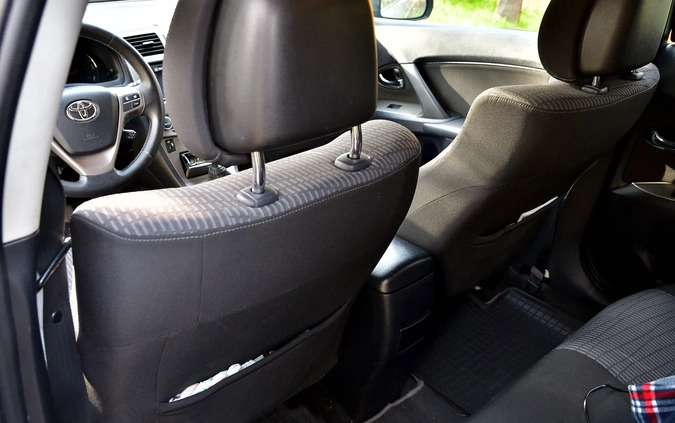 Toyota Avensis cena 31900 przebieg: 226000, rok produkcji 2011 z Kielce małe 466